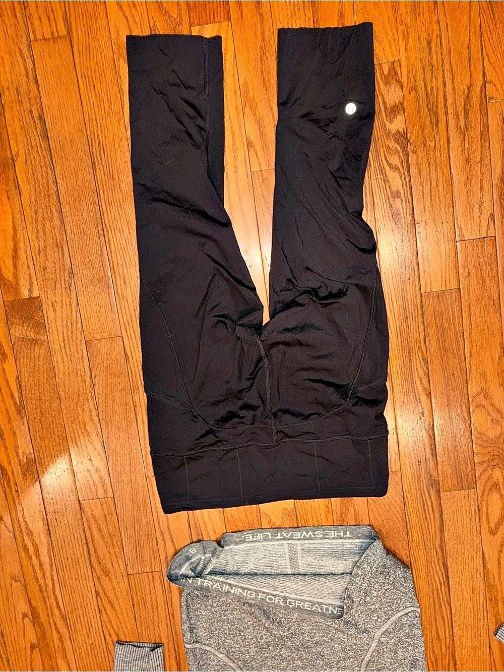 Lululemon Peloton 8 swiftly tech Long Sleeve Top & Black Cropped Leggings - Picture 4 of 6